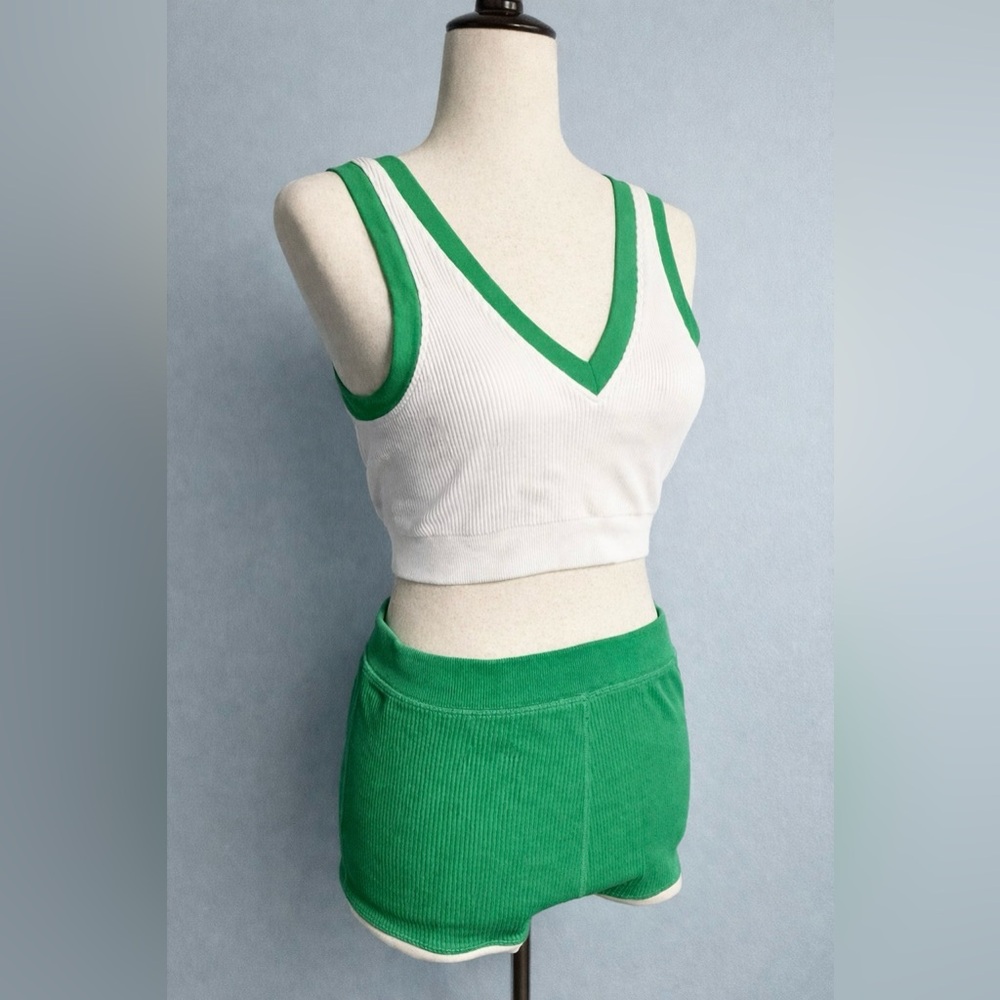 Retro Offline by Aerie shorts set, cute athletic wear, Kelly green / white- M - Picture 3 of 5